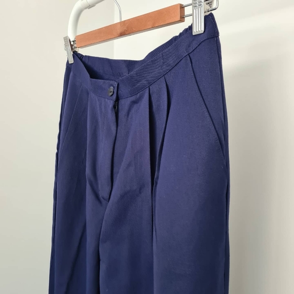 SOLD ~ Vintage tailored navy pants, high waisted size 10 - Picture 7 of 7